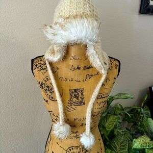 Roxy Women’s Winter Trapper Hat with Faux Fur - One Size